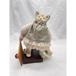 VTG hand made Carlson Craft Manufacturing cat